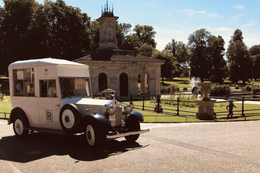 A vintage car inside the Kensington Palace Gardens