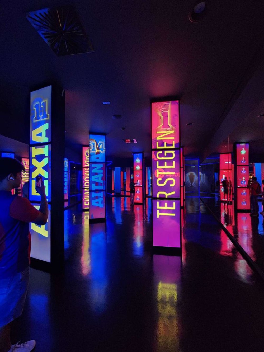 spotify camp nou neon 