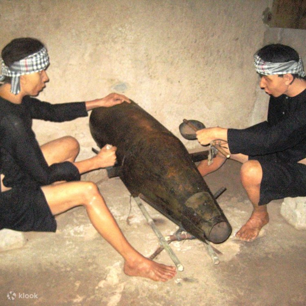 statues cu chi tunnels