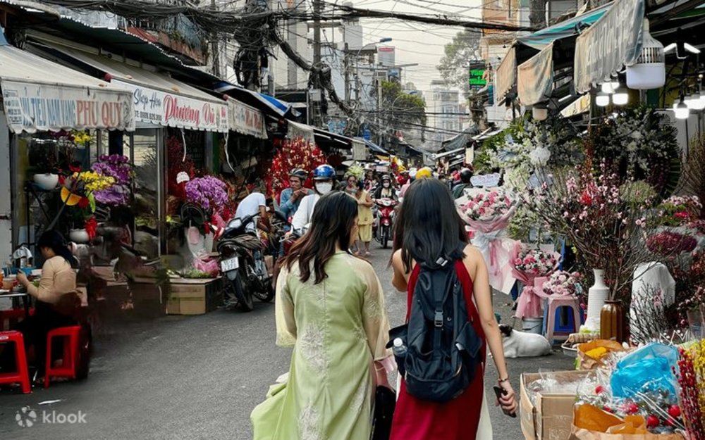 busy streets of Saigon
