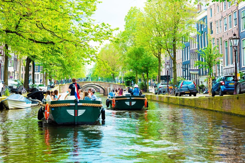 amsterdam canal cruise