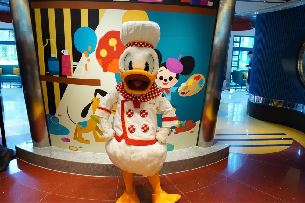 2025年最新の香港ディズニーランドに関するQ&A！　キャラクターダイニング　ドナルド