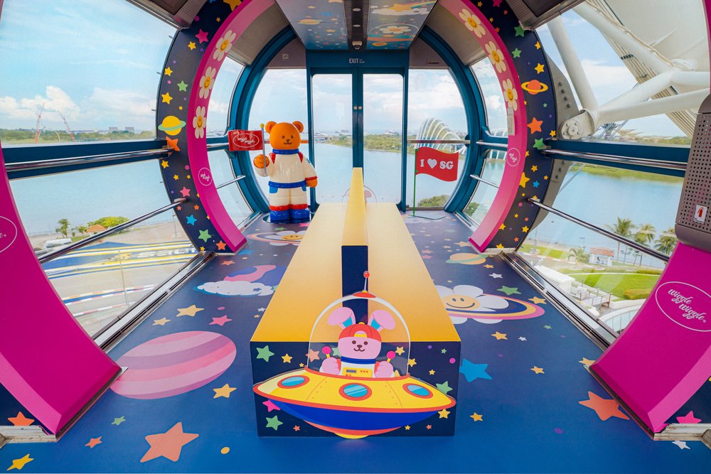 Singapore Flyer - Wiggle WIggle in the Sky