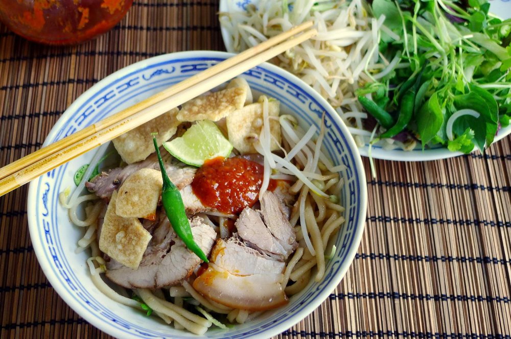 A bowl of Vietnamese vermicelli