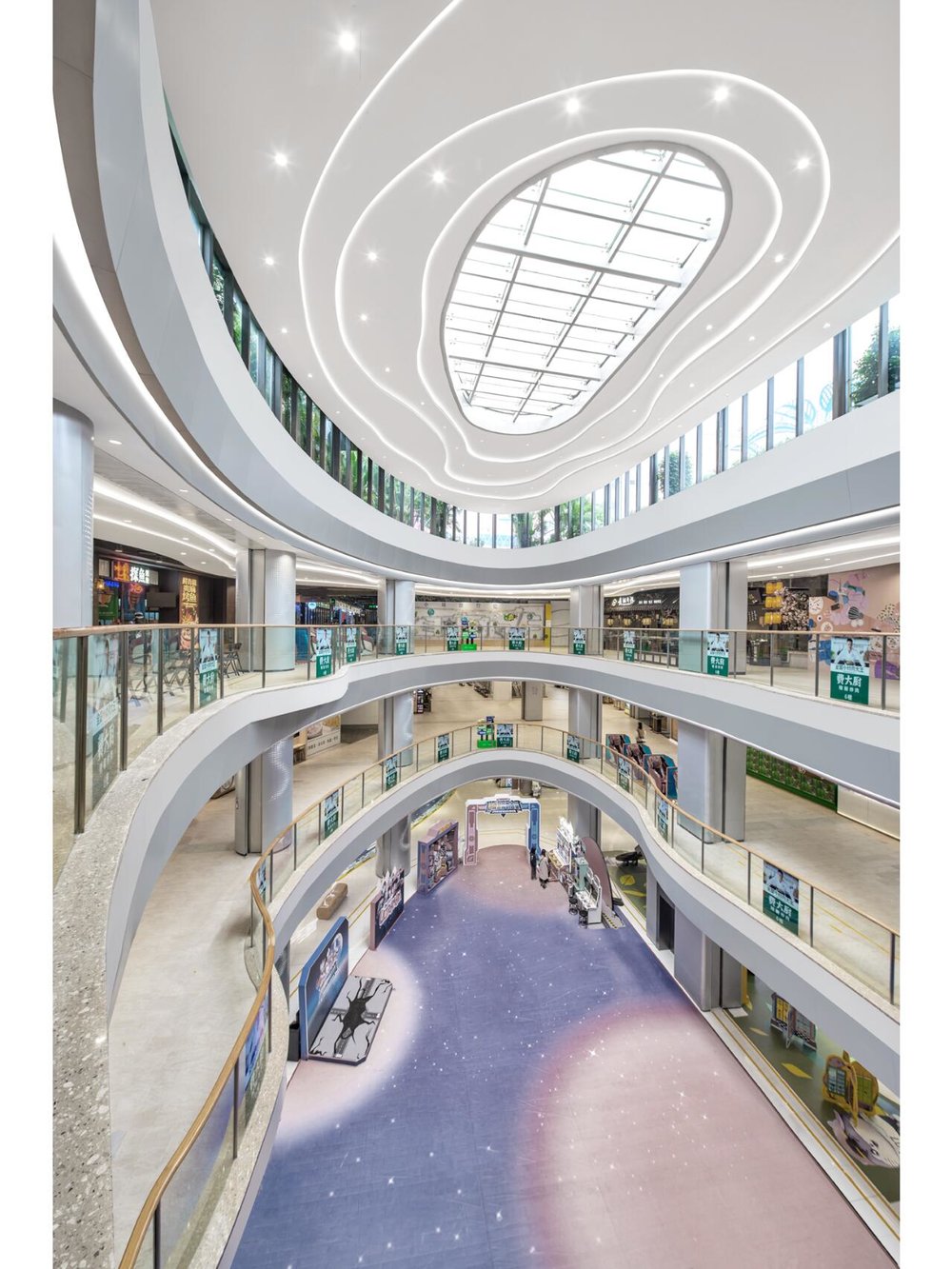  深圳前海華發冰雪世界 深圳滑雪 深圳滑雪場