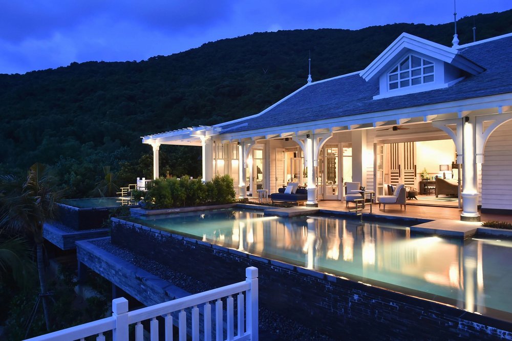 Blue hour at the InterContinental