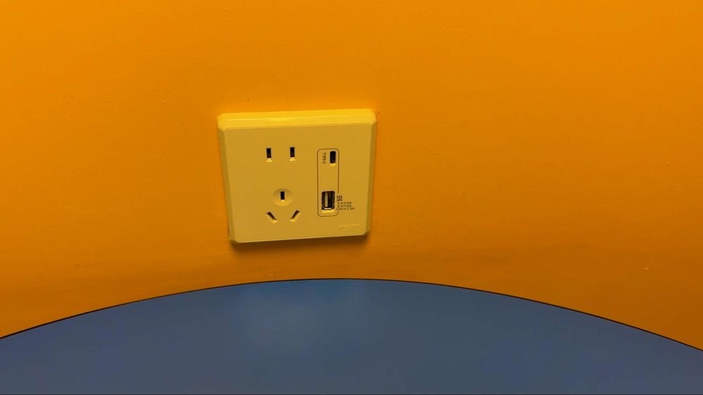 2025年最新!上海ディズニーリゾートのトイ・ストーリーホテル お部屋 コンセントタイプ