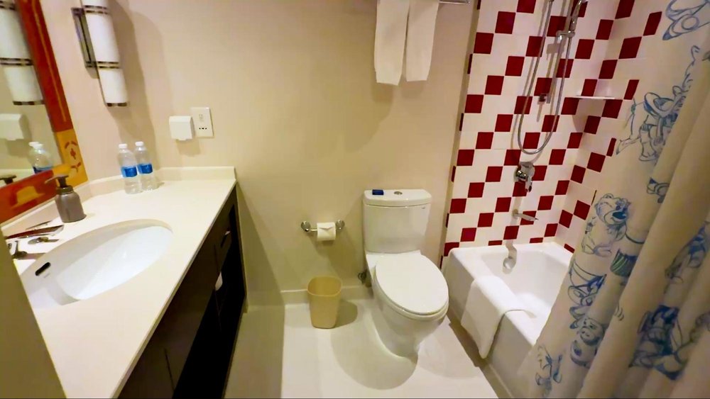 2025年最新!上海ディズニーリゾートのトイ・ストーリーホテル お部屋 バス トイレ