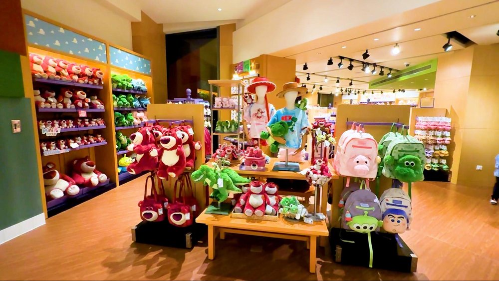 2025年最新!上海ディズニーリゾートのトイ・ストーリーホテル グッズショップ トイストーリー