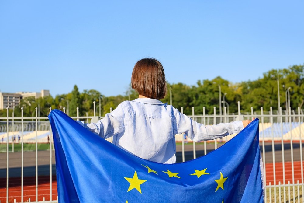 Trẻ Vị Thành Niên Cần Những Giấy Tờ Gì Khi Xin Visa Schengen?