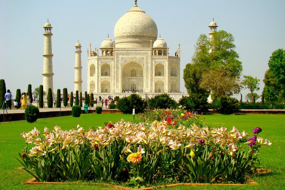 Dạo Chơi Tại Vườn Taj Mahal