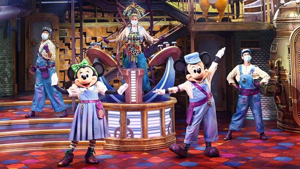  Production Courtyard – Giật Mình Với Khách Sạn Ma Ám