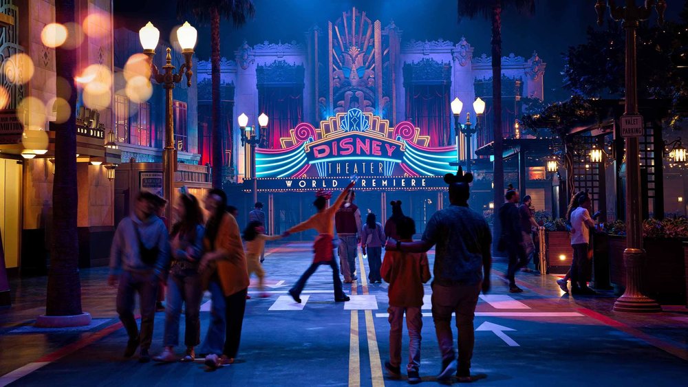 World Premiere – Phim Trường Hollywood Trong Nhà