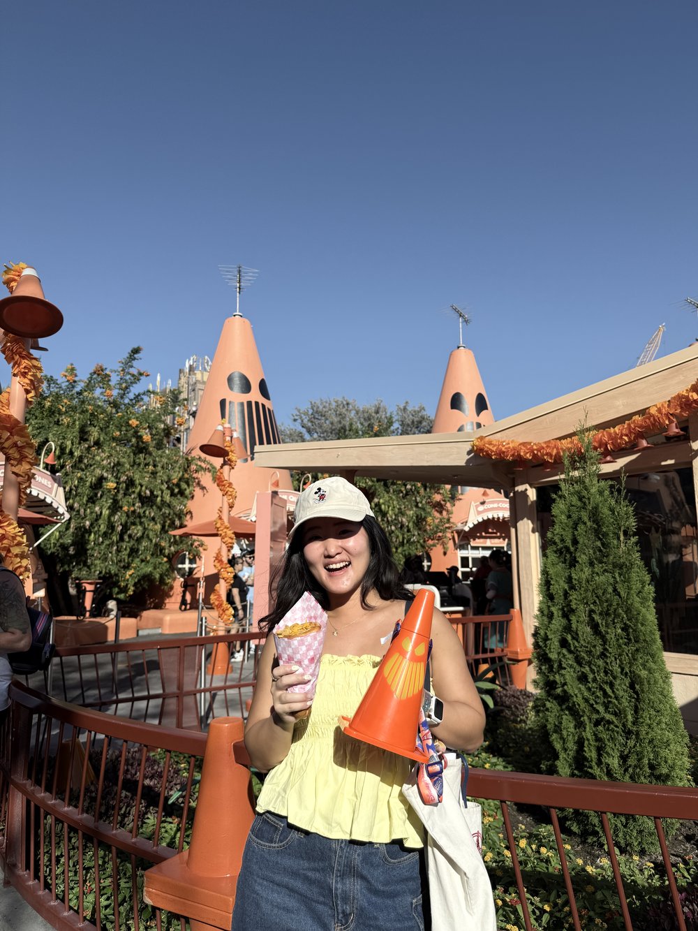 Cozy Cone Motel Snacks - Disney California Adventure Park