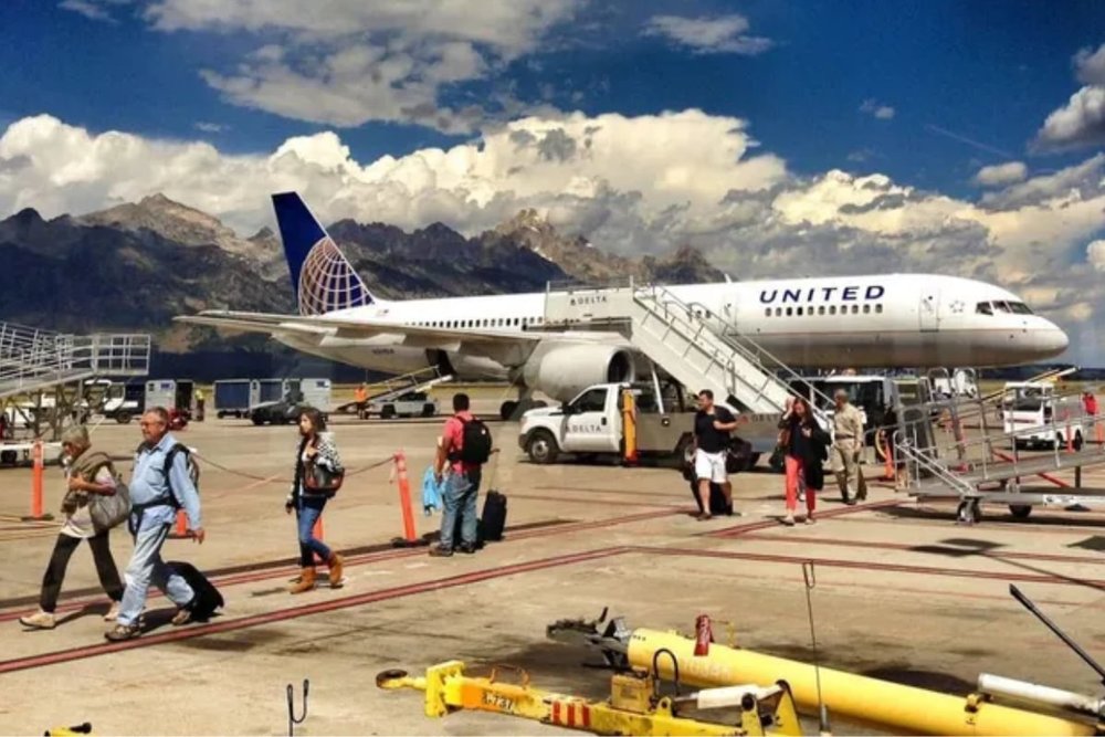 Máy Bay - Các Sân Bay Gần Nhất 