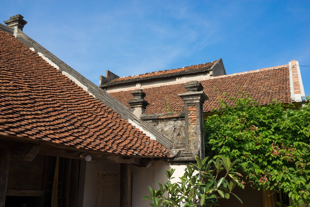 Chạm Tay Vào Từng Đường Nét Tại Nhà Cổ Đường Lâm 