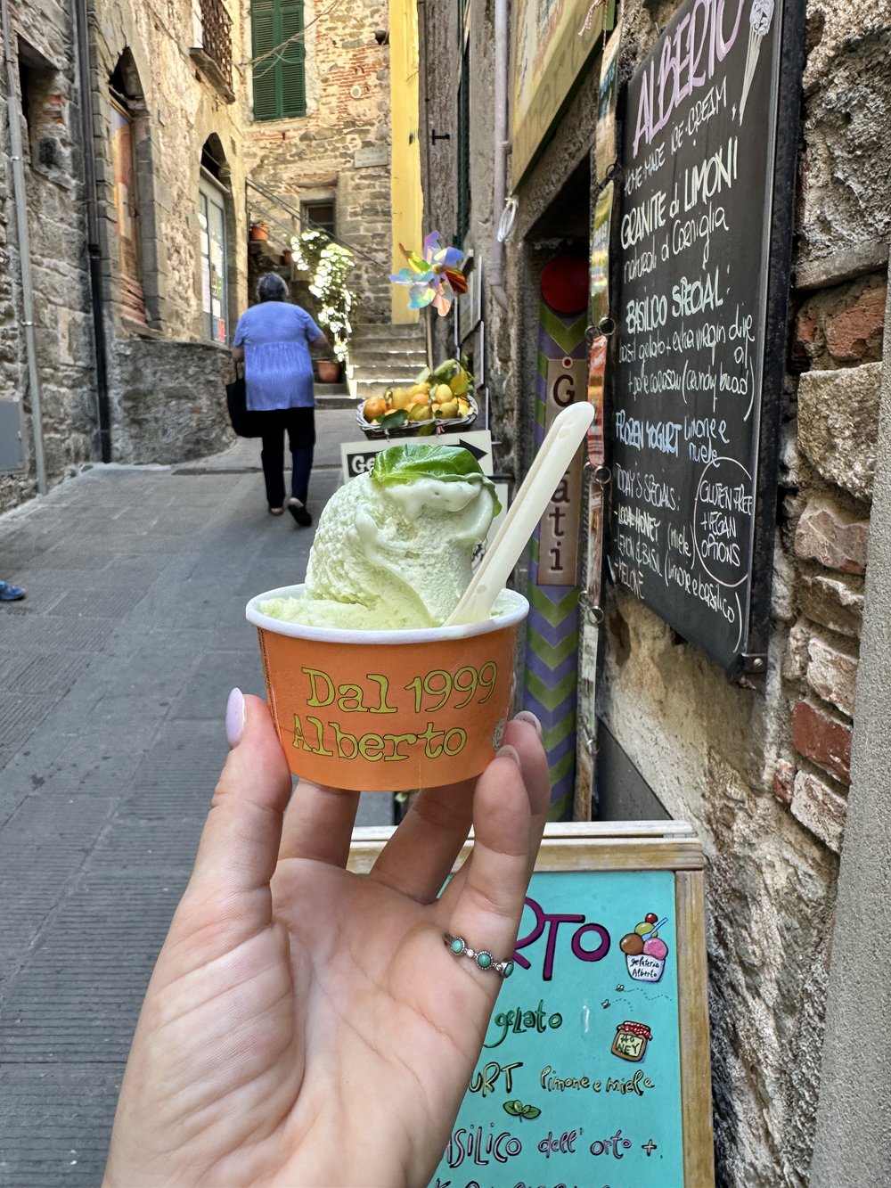 Alberto Gelateria in Corniglia Cinque Terre Italy