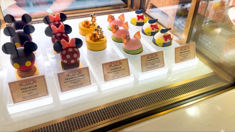 ディズニー・エクスプローラーズ：ロッジの宿泊体験談　ケーキ