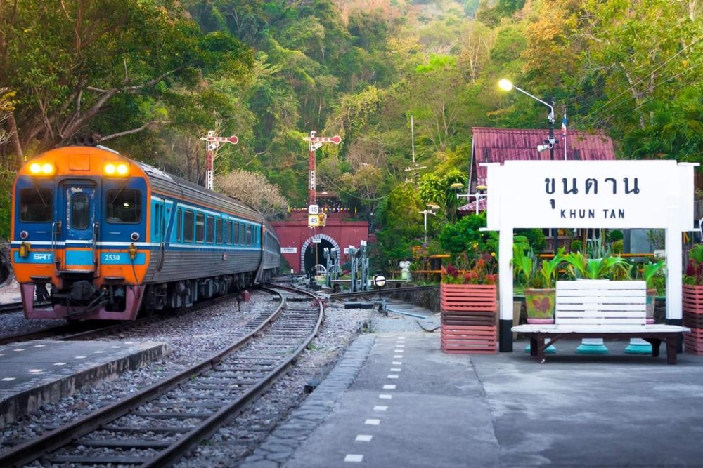 Di Chuyển Bằng Tàu Hỏa Từ Bangkok Đến Pattaya