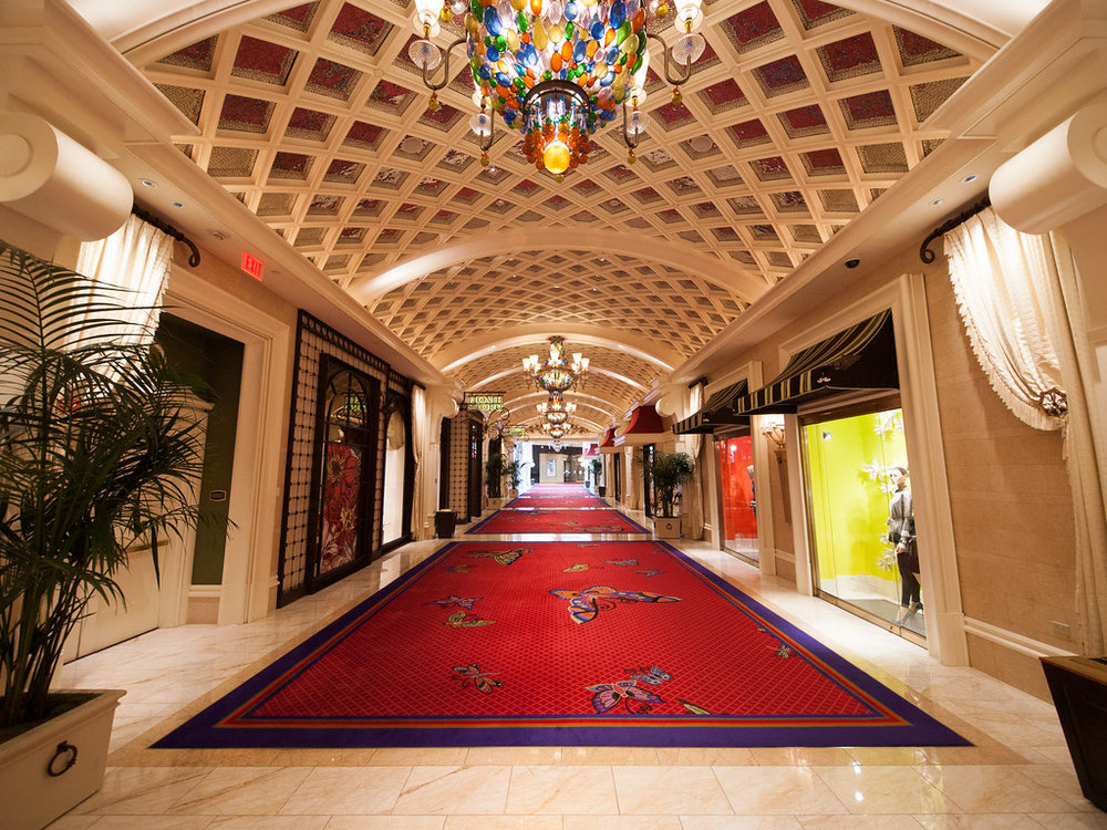 Hallway at the Wynn / Photo credit: William Warby on Flickr