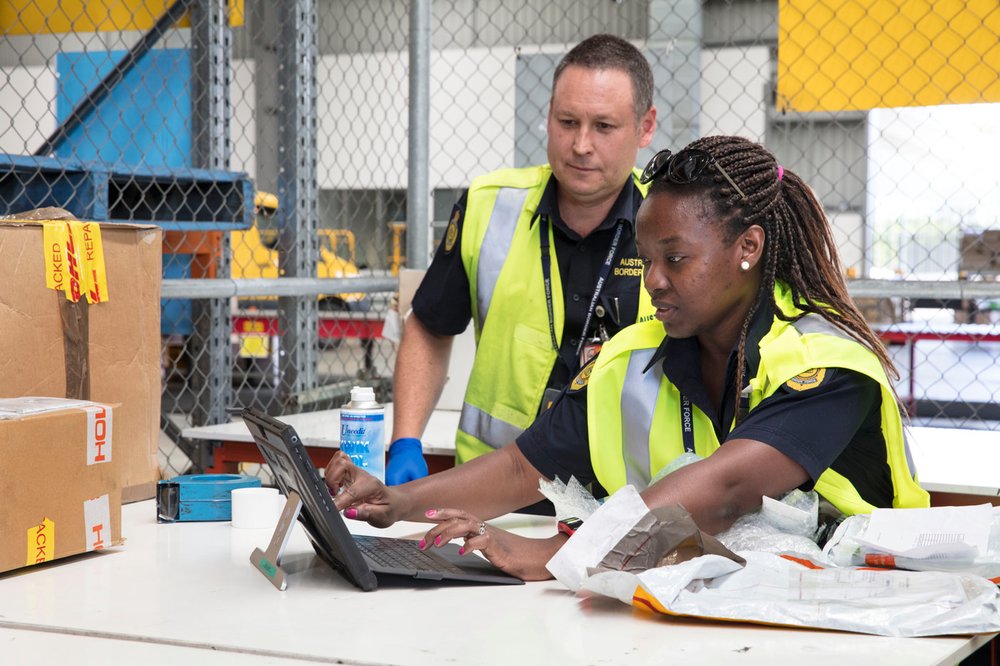 Đừng Ngại, Cứ Khai Báo!