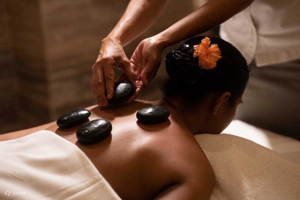 aum boracay spa stone massage