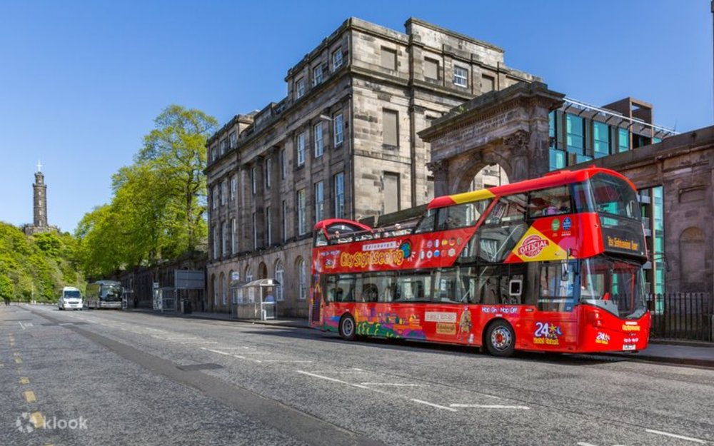 Klook’s Edinburgh Hop On Hop Off bus tour