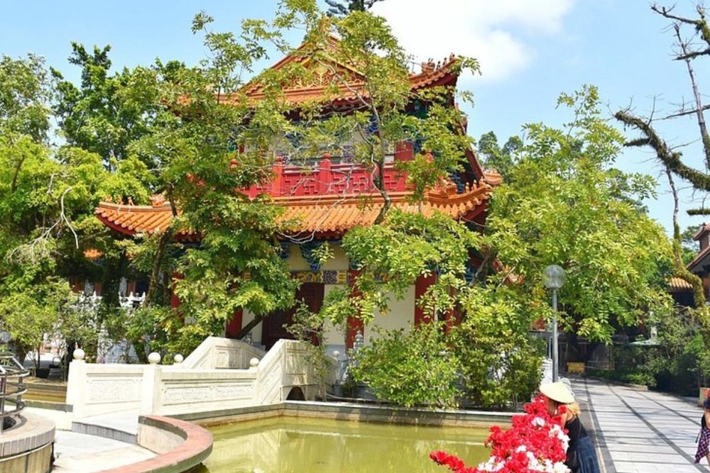 Nhà Hàng Chay Trong Tu Viện Po Lin