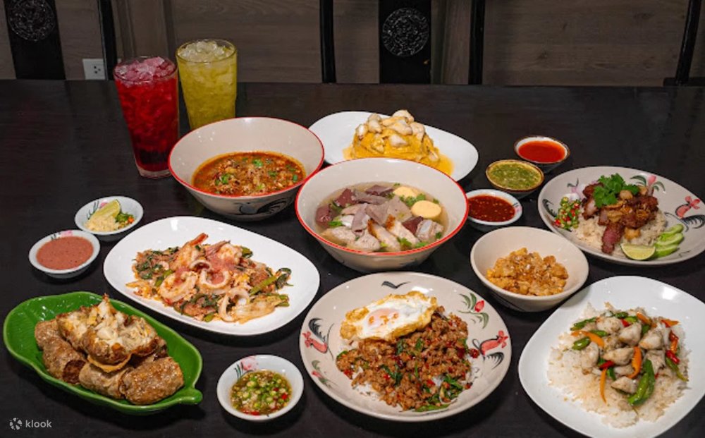 Dạo Phố Và Thức Ẩm Thực Địa Phương  