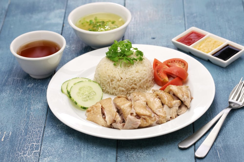 Cơm Gà Hải Nam (Hainanese Chicken Rice)