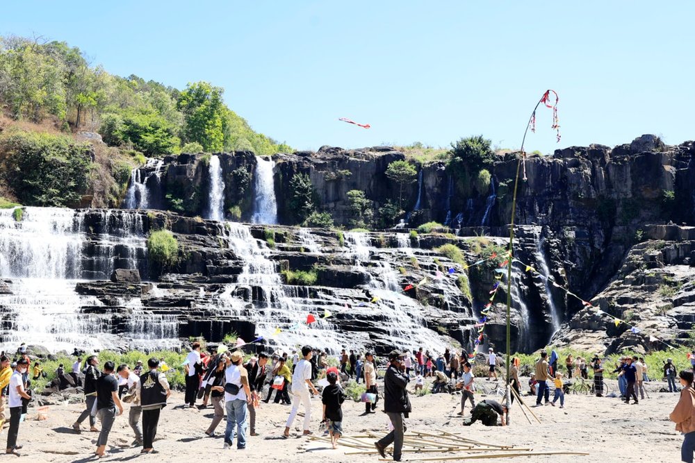 Hướng Dẫn Cách Đi Thác Pongour