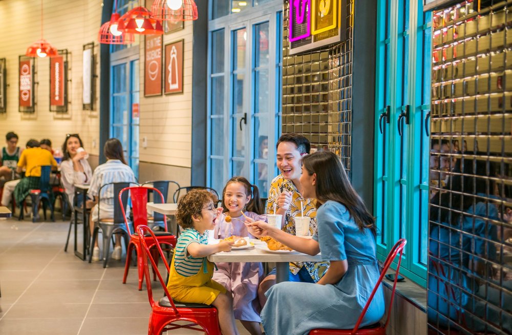 12h00 – 13h00: Nghỉ Trưa Và Nạp Năng Lượng Tại Khu Ẩm Thực