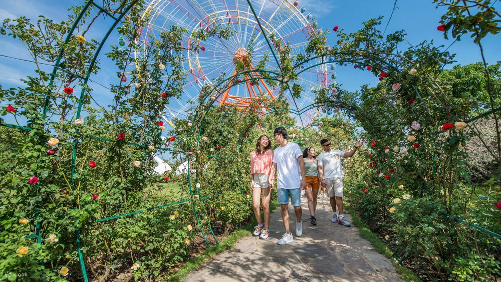 15h00 – 16h30: Dạo Bước Thư Giãn Giữa Cảnh Quan Đậm Chất Nghệ Thuật