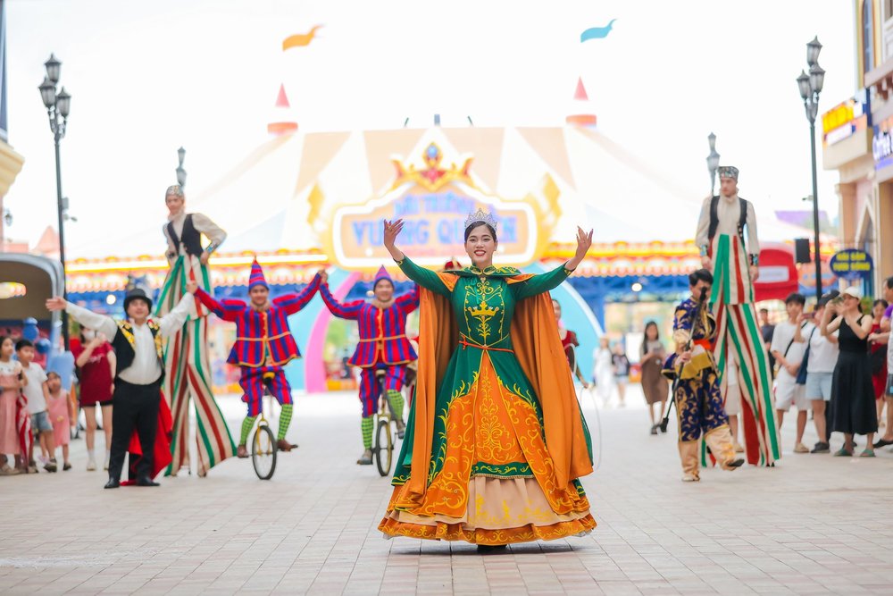 Đại Lộ Hoàng Gia – Phố Ẩm Thực Và Mua Sắm Phong Cách Châu Âu