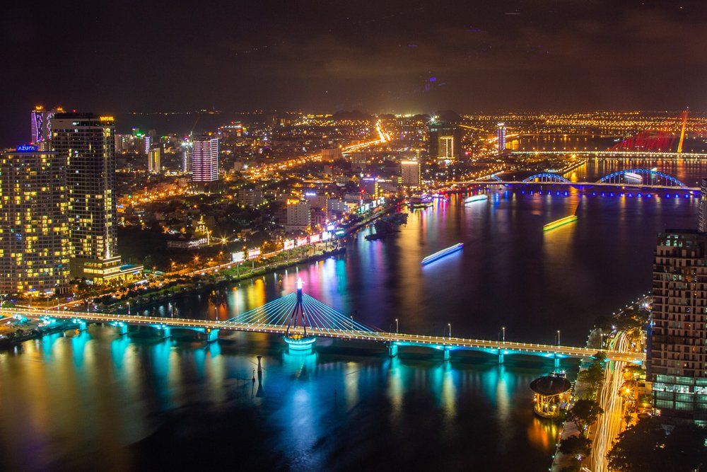 Ngày 1: Tham Quan Công Viên Suối Khoáng Nóng Thần Tài – Đi Du Thuyền Mỹ Xuân Trên Sông Hàn