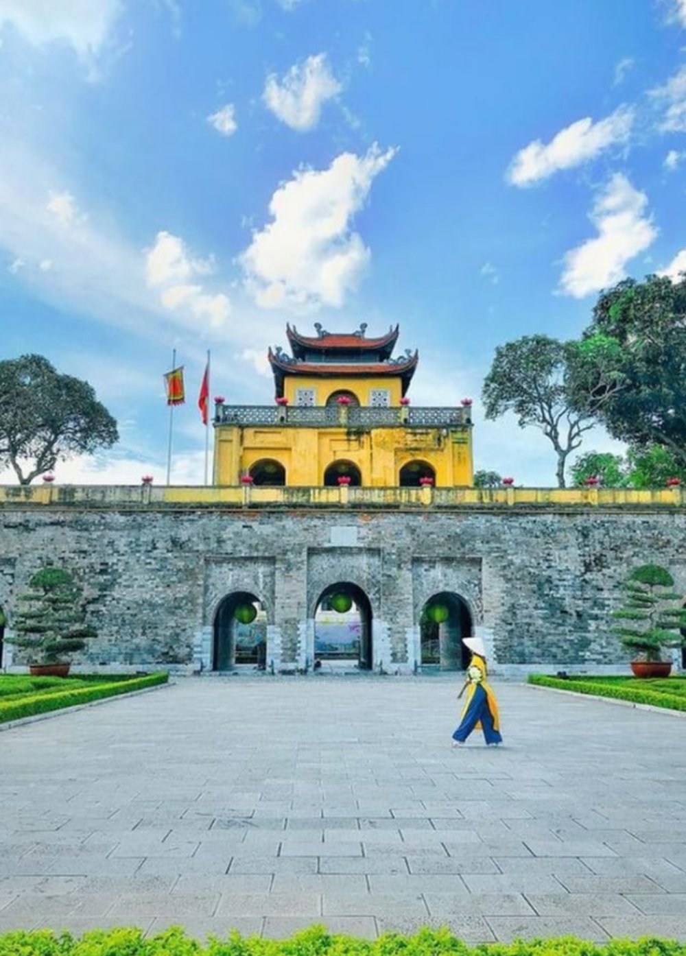 facade of Thang Long Imperial Citadel