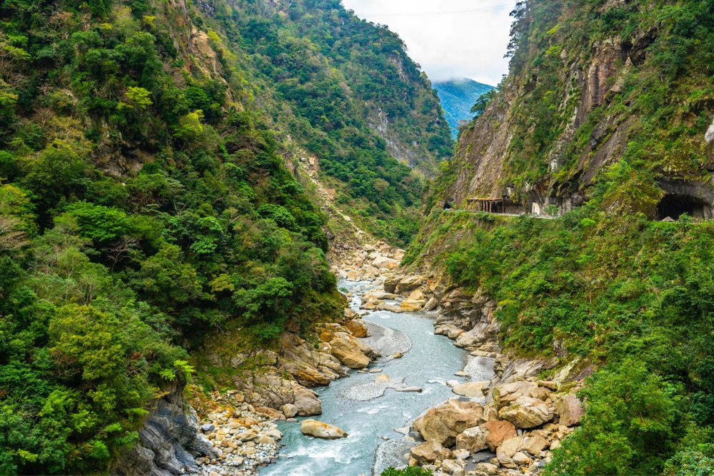 Thử Thách Bản Thân Với Hẻm Núi Thái Lỗ Các (Taroko Gorge Trails)