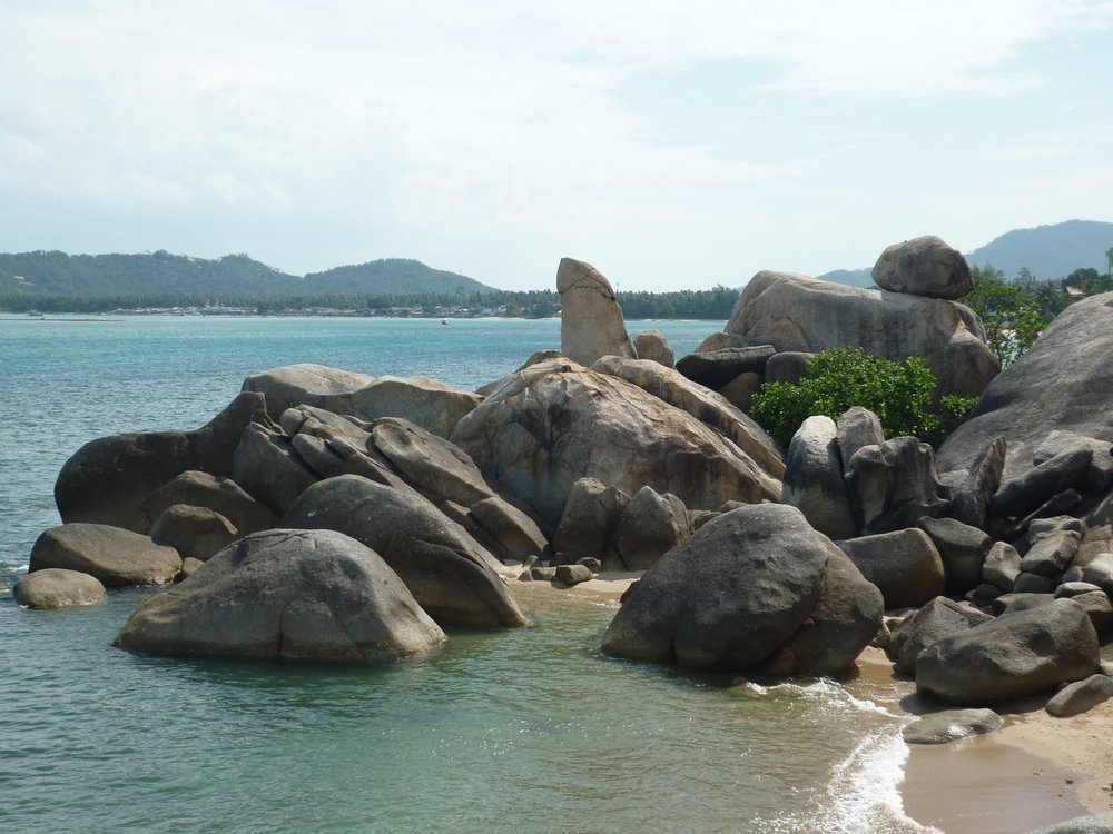 Photo of the Hin Ta Hin Yai rock formations