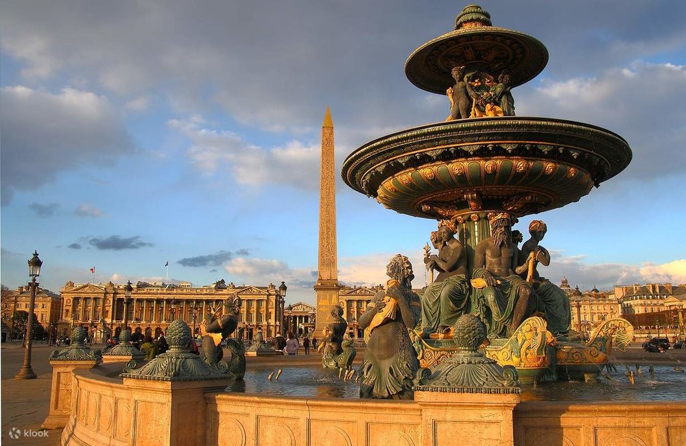 The Fontaines de la Concorde and the Luxor Obelisk
