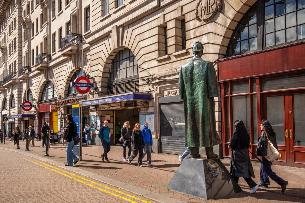Tối - Ăn Tối Và Vui Chơi Ở Baker Street