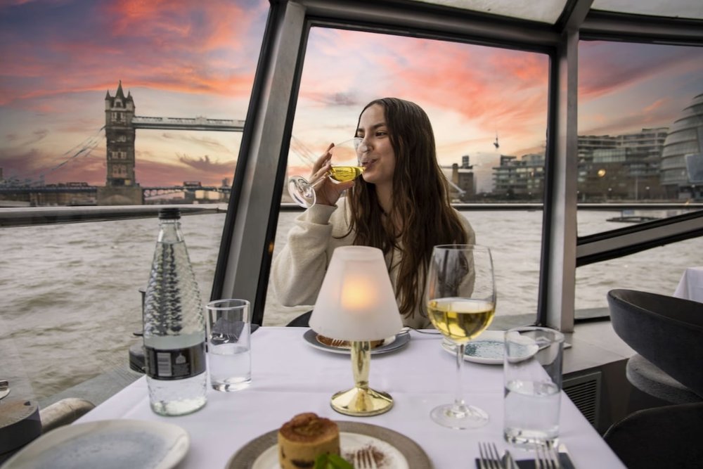 Tối - Tháp London & Du Thuyền Ăn Tối Trên Sông Thames