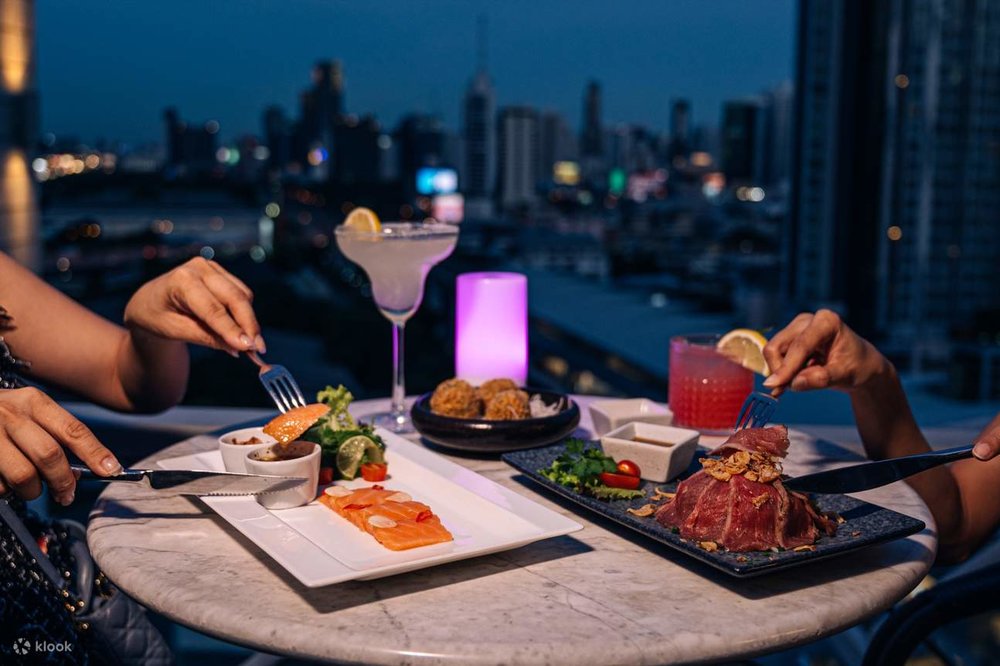 Hẹn Hò Lãng Mạn Ở Các Rooftop Bar
