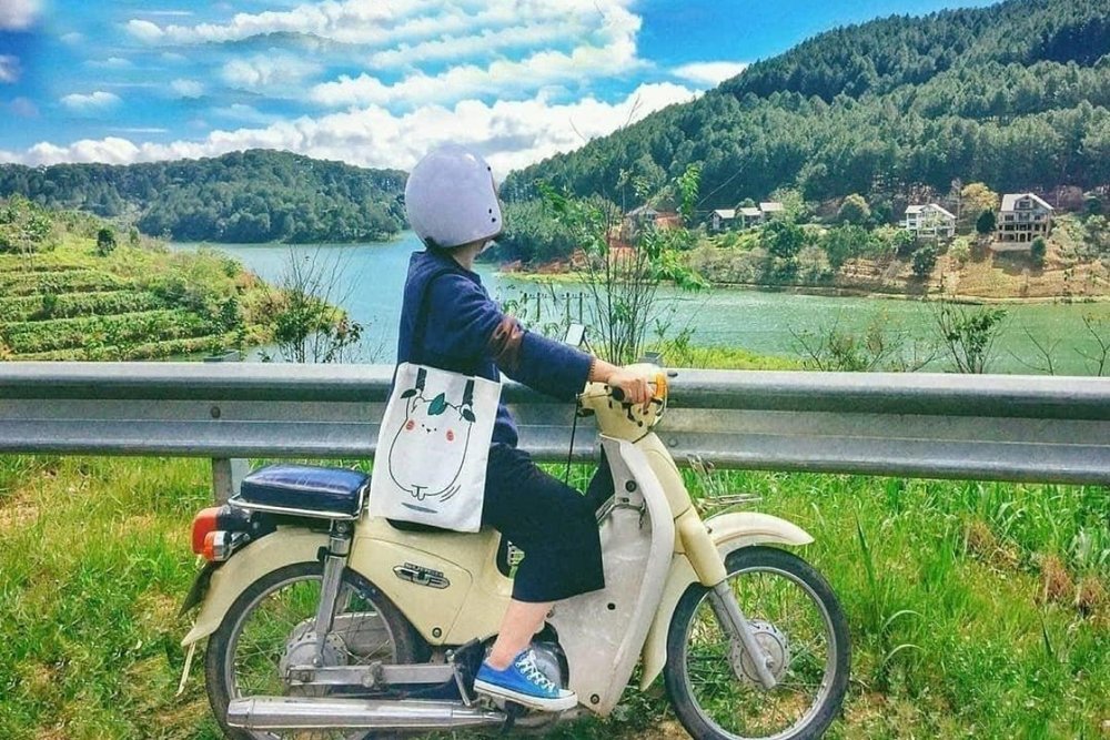 Di Chuyển Bằng Ô Tô Hoặc Xe Máy