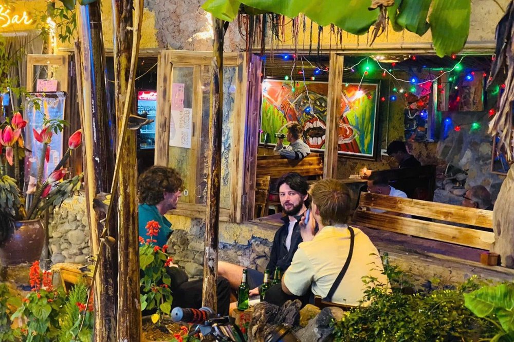 Buổi Tối - Chill Cùng Nhau Ở Color Bar Sapa