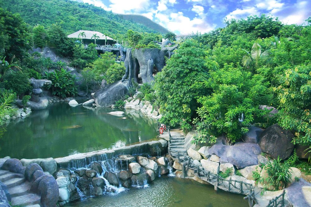 Buổi chiều - Thư Giãn Ở Suối Khoáng Nóng Núi Thần Tài