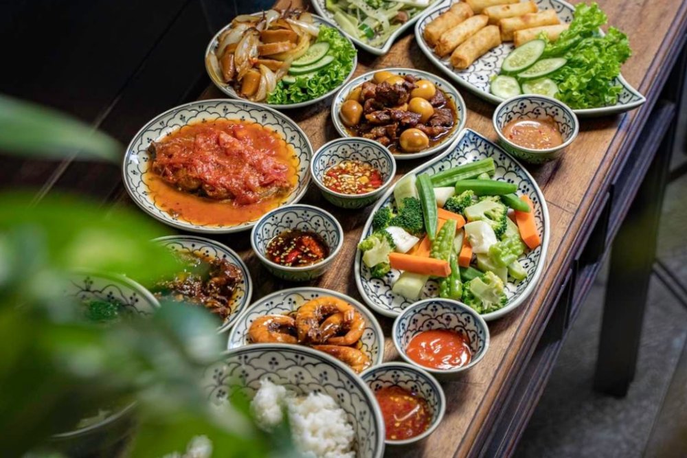 Đà Nẵng Có Gì Ăn? Đừng Bỏ Qua Các Đặc Sản Địa Phương Thơm Ngon