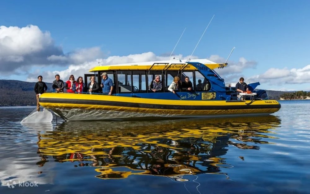 Tasmania Seafood Seduction Cruise
