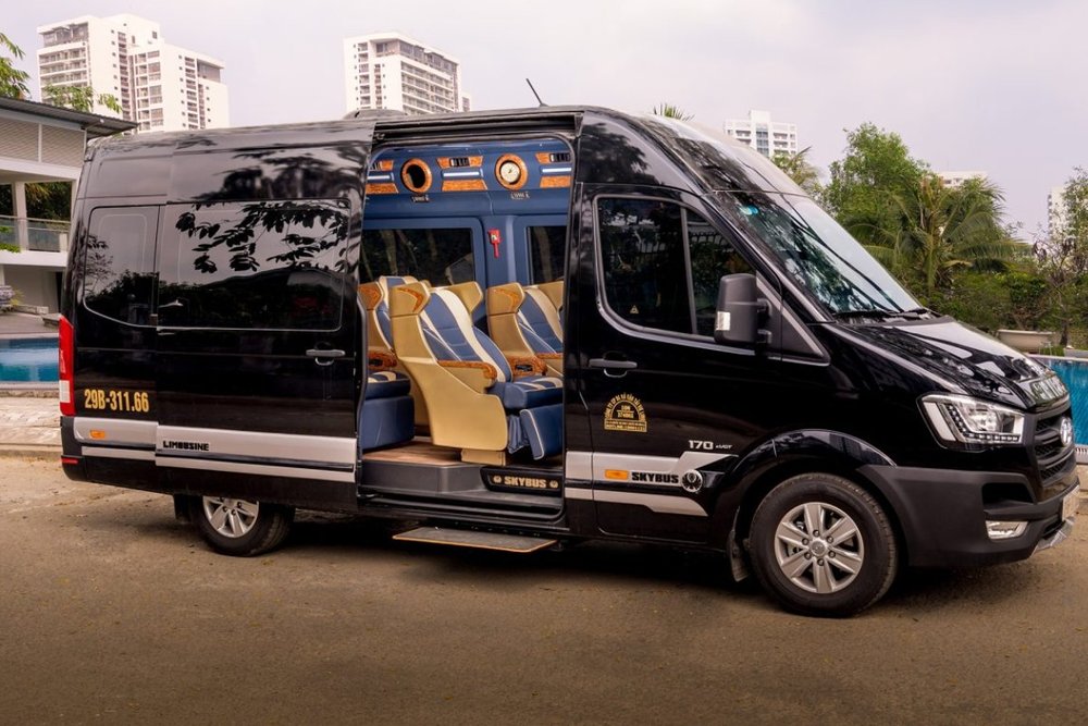 Xe Limousine - Nhanh, Êm Và Rất Tiện Nghi
