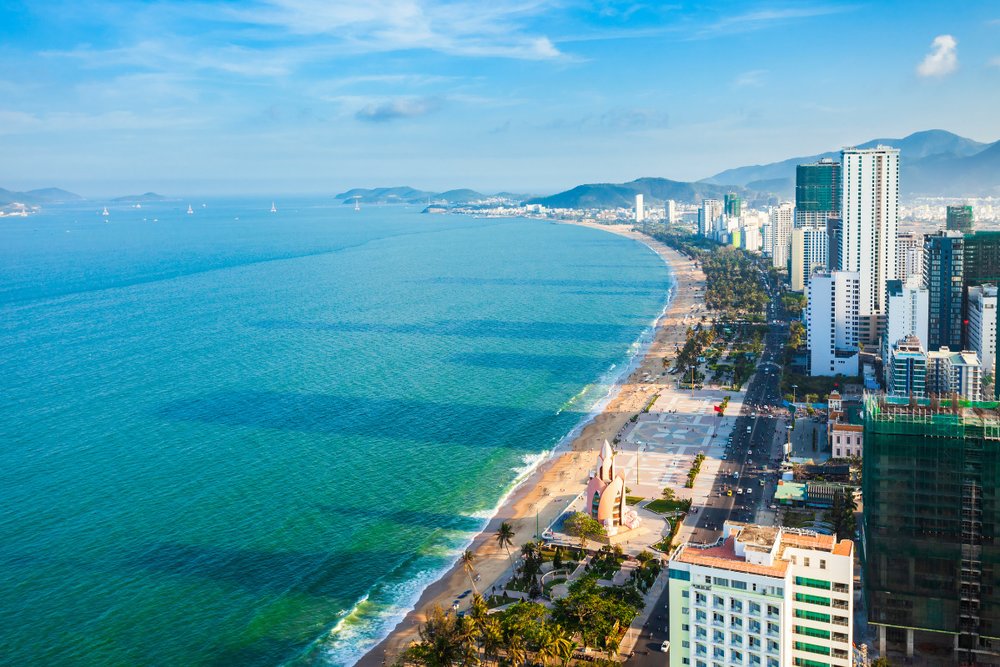 Tận Hưởng Biển Xanh Và Nắng Dịu Dàng Của Nha Trang