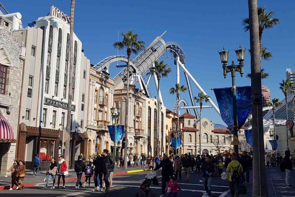 Buổi chiều: Một Chút Phiêu Lưu Ở Hollywood Dream